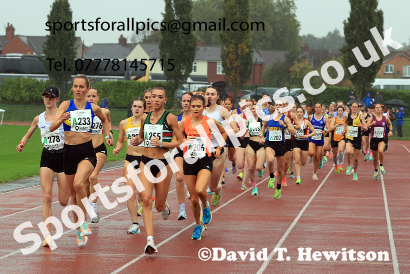 Senior Womens 4 Stage 2025 Northern Athletics Autumn Road Relays, Leigh, Lancashire. Photo: David T. Hewitson/Sports for All Pics